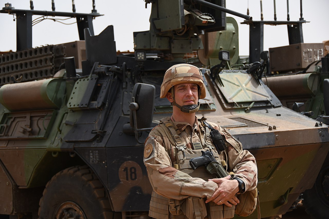 PAMAS G1 — Semi-automatic Pistol featured in Gun Guesser